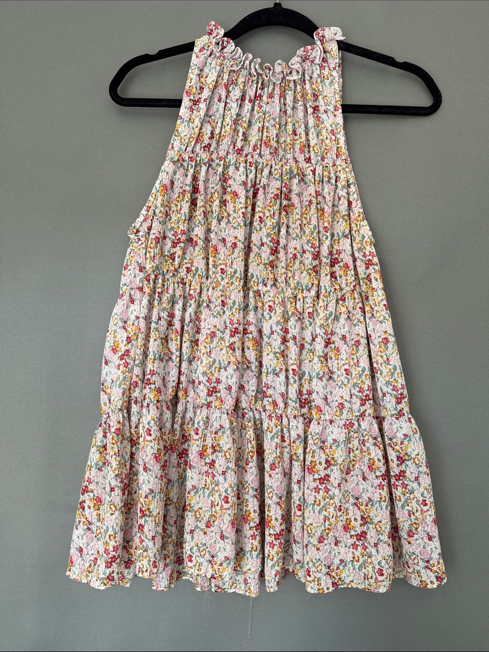 Floral Top size L Alice Blue Floral Tiered Halter top L Floral Flowing top